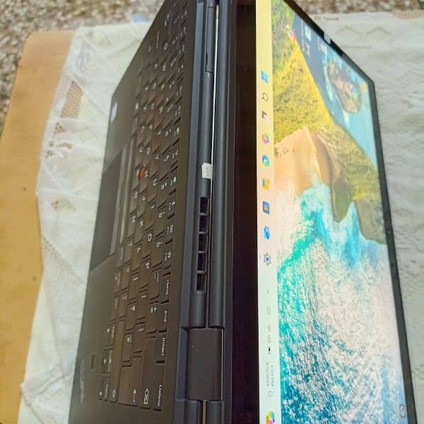 Lenovo X1 YOGA 8