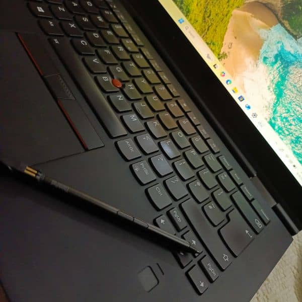 Lenovo X1 YOGA 16