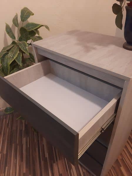 chest of drawer 4