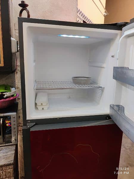 Gree Fridge refrigerator frij like new 150 watt big 1