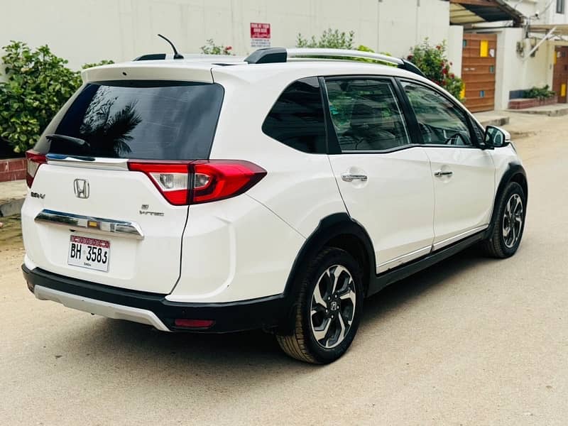 Honda Brv automatic transmission model 2019 good condition 3