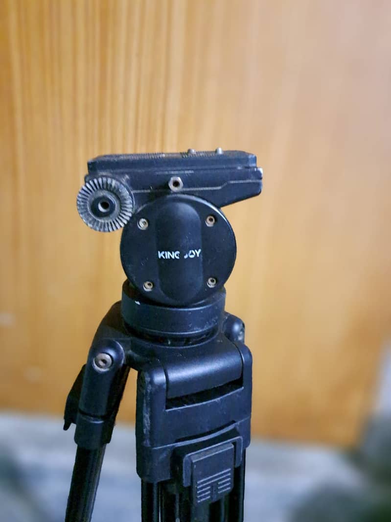 KINGJOY VT-2500 Camera Tripod 4