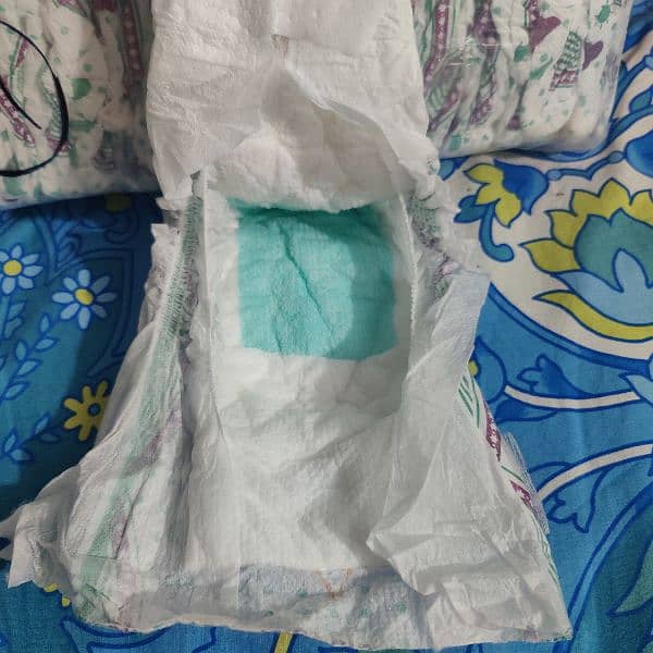 kilo K hisab sy diapers available hain 1