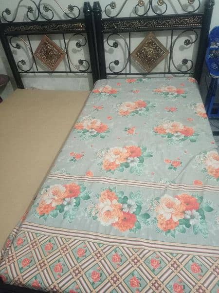 2 single iron beds for sale 3