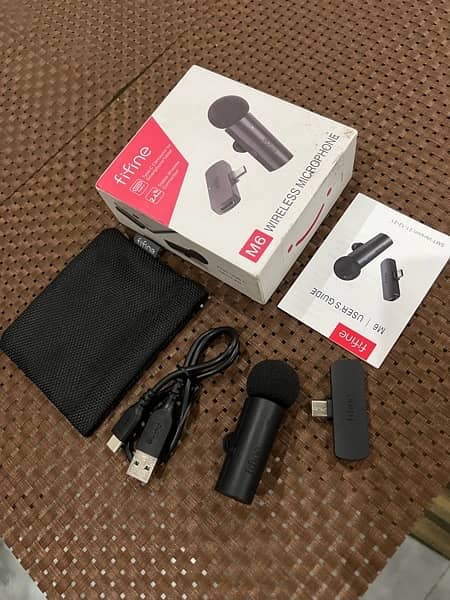 Fifine M6 Wireless Microphone For iPhone and Android 1