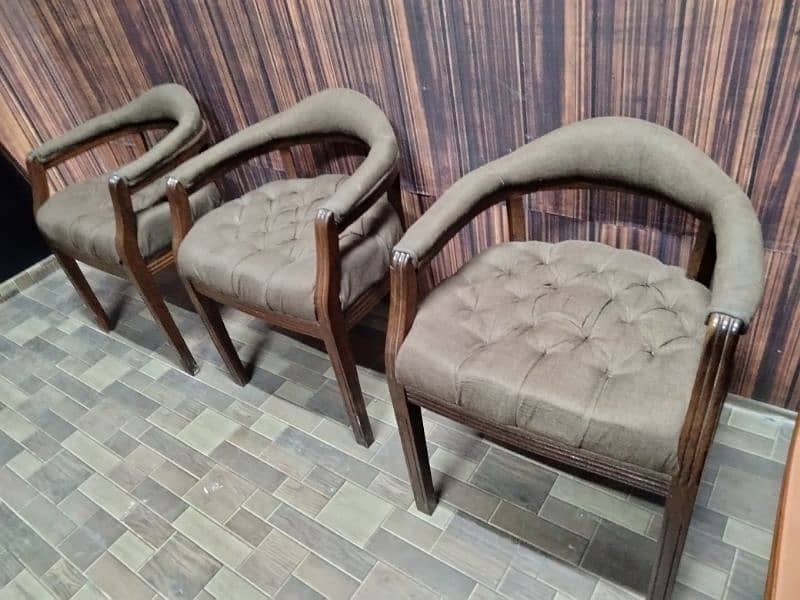 3 sofa chairs available for sale 1