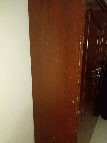 wooden 3 door almari for sell 2