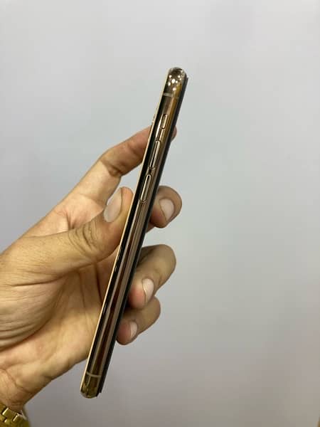 IPHONE 11 PRO (256GB) PTA APPROVED 2