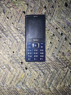 X Mobile D4 Ultra, Quad Sims