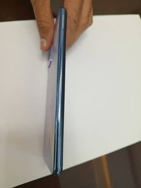 Vivo V21e in 9/10 condition 2