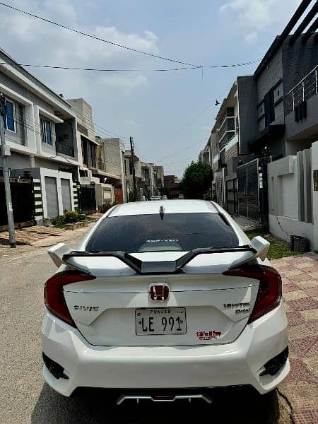 Honda Civic Standard 2016 10