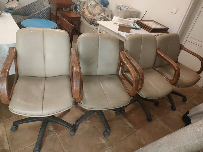 Leather Chair with Arm Rest 7