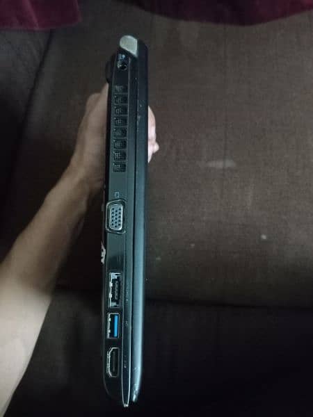 Toshiba Laptop core i5 4/300 3rd generation 2