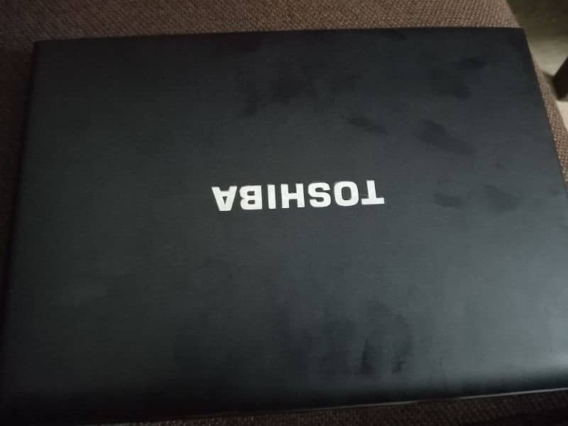 Toshiba Laptop core i5 4/300 3rd generation 5