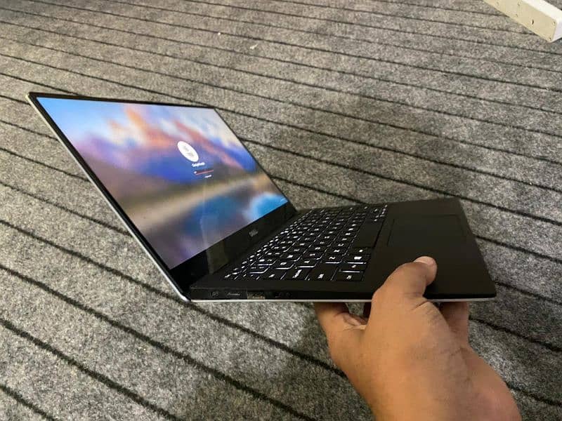 Dell XPS 13 i7 Touch 4k 1