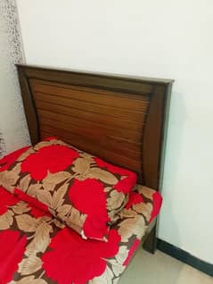 good condition bed selling