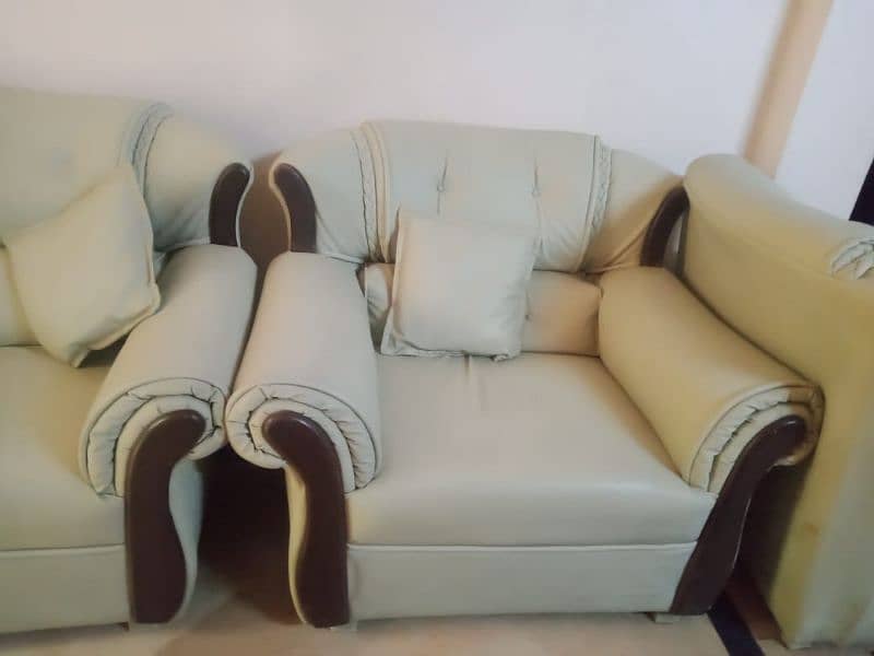 5 seaters sofa set 2