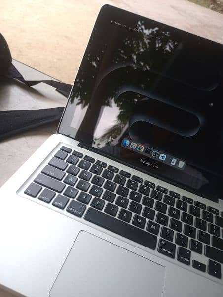 Macbook Pro Mid 2012 | 13 inches | i5 2.5 GHz 0