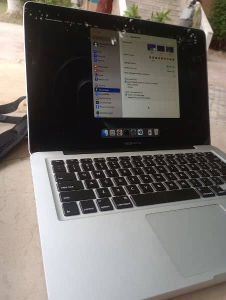 Macbook Pro Mid 2012 | 13 inches | i5 2.5 GHz 3