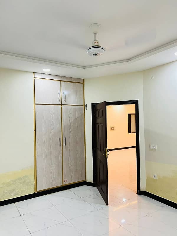 1200 Sq. ft Flat For Sale 24