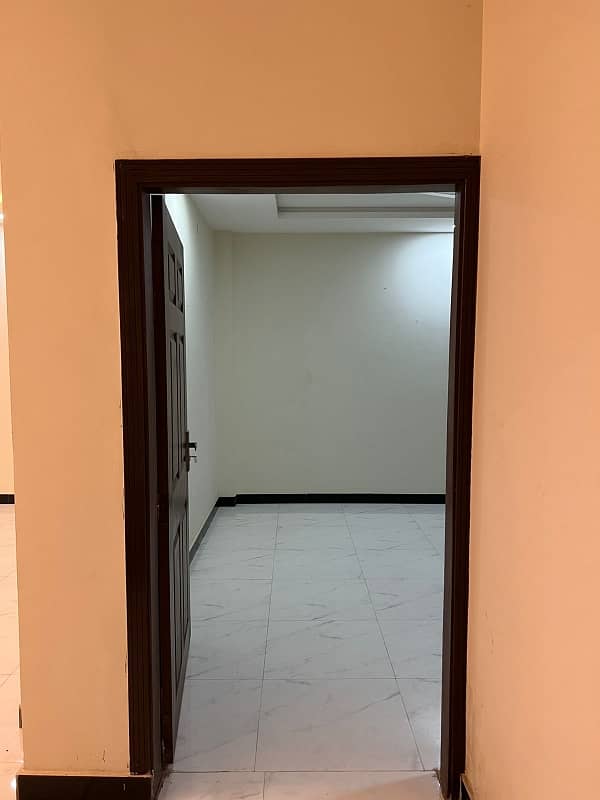 1200 Sq. ft Flat For Sale 30