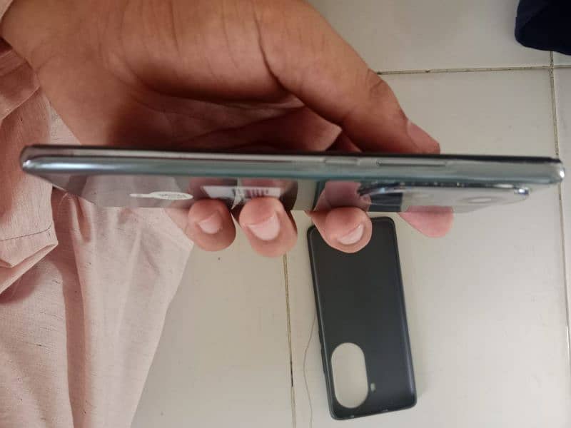 Oppo Reno / 115g / Pta Approved 3