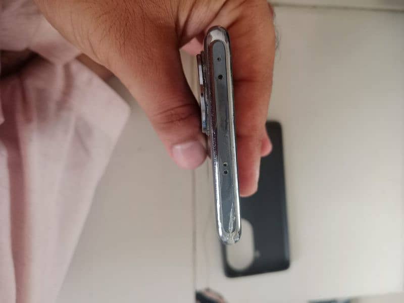 Oppo Reno / 115g / Pta Approved 5