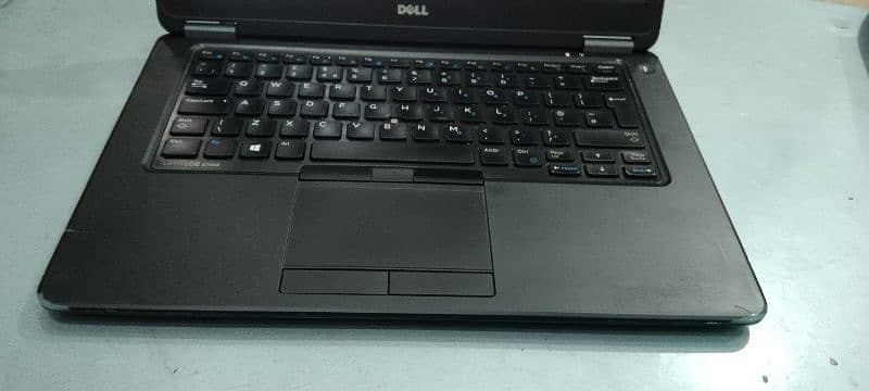 Dell Laptop Brand New condition urgent sale 03058289226 3