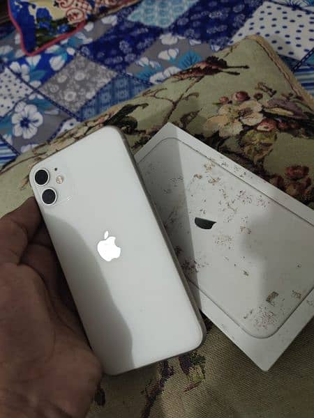 iphone 11 non pta 10/10 condition 3