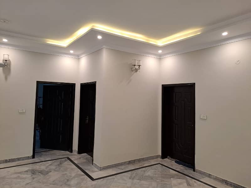 1 KANAL SINGLE STOREY HOUSE AVAILABLE FOR RENT IN OPF HOUSIG SCHEME BLOCK D 13