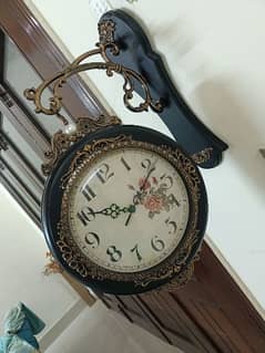 Hanging clock