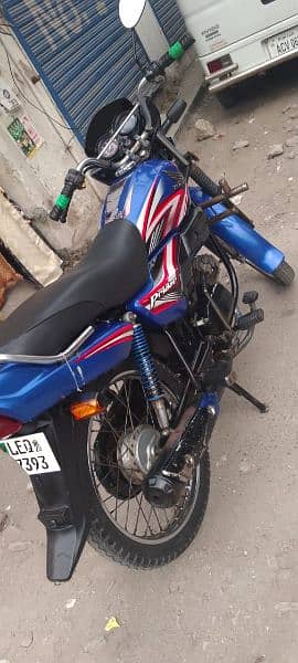 Honda pridor bike for sail 03471629671 smart card 135000 Rs condition 6