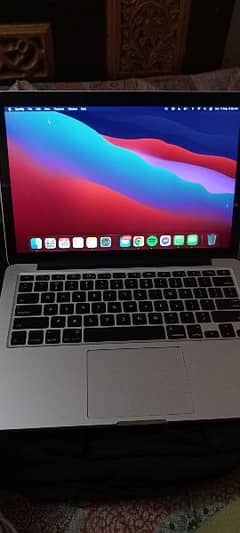 Mac book pro 2013 late.