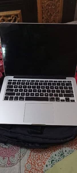 Mac book pro 2013 late. 1