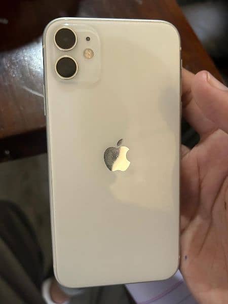 iPhone 11 64Gb 7