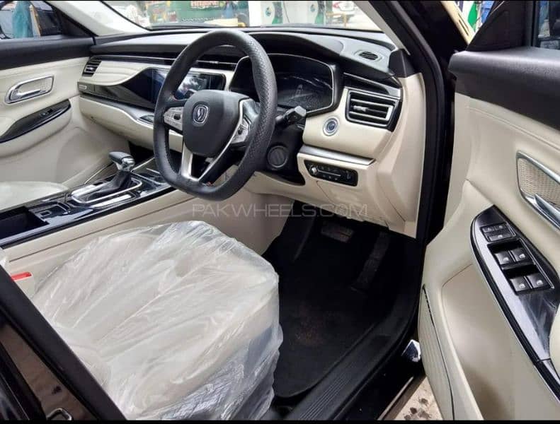 Changan Oshan X7 2022 Comfort 7 Seater (Fix 77) 1