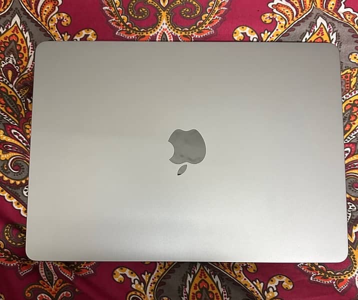 MacBook Air M2 Grey 2022 5