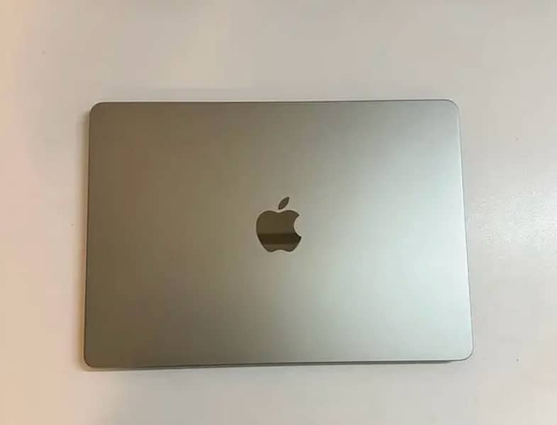 MacBook Air M2 Grey 2022 9