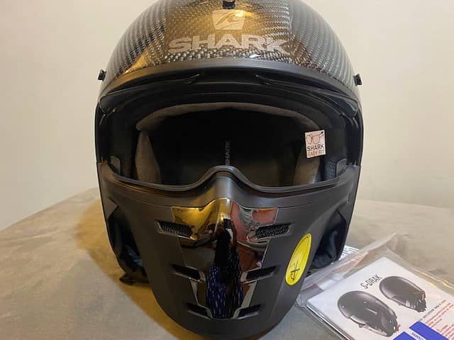 BRAND NEW SHARK DRAK 2 CARBON FIBER HELMET WITH DUST COVER 1