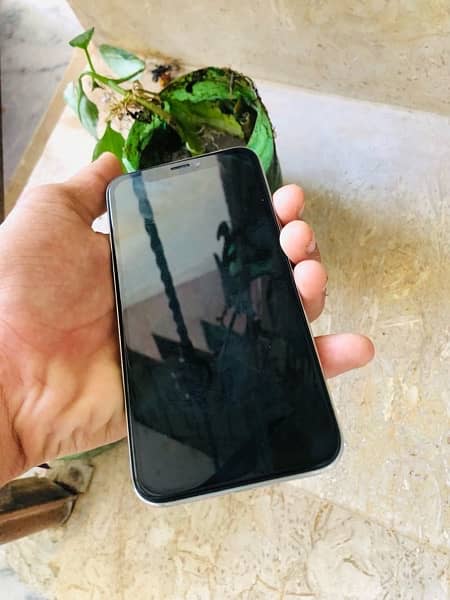 iphone x 64gb urgent sale 4