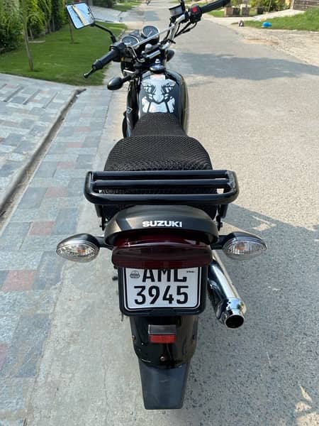 Suzuki GS 150 SE 2022 Black 4