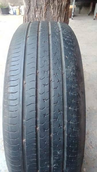 Used German Tyres For Sale in good condition. 4