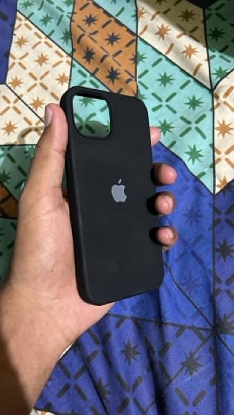 iphone 13 Not pta 10 by 10 99%  health original box and data cabel 4