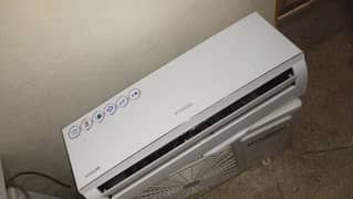 Hyundai  1 ton Dc Inverter heat and cool genuine condition