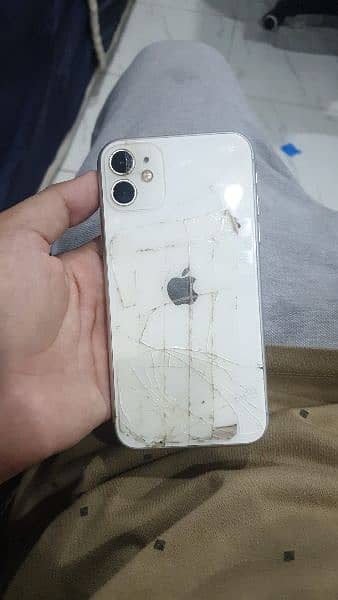 iphone 11 ( pta approved ) 128 gb 2