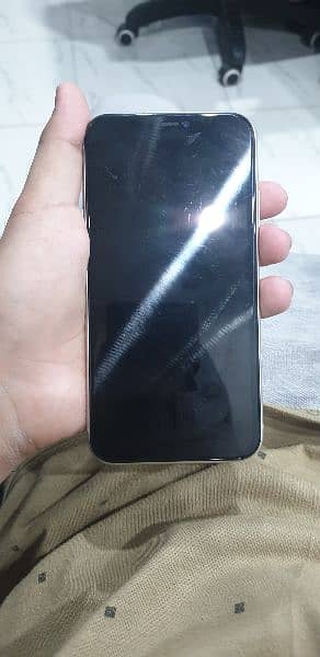 iphone 11 ( pta approved ) 128 gb 6