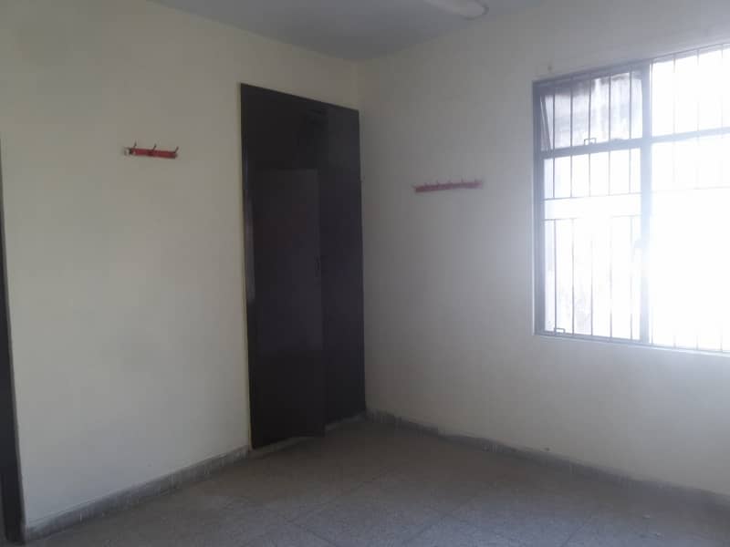 Perfect 1250 Square Feet Lower Portion In G-11/1 For rent 3