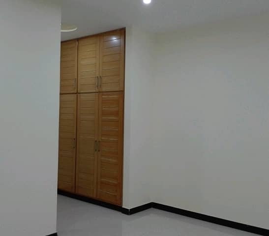 G-11/3 Upper Portion Sized 600 Square Yards For rent 0