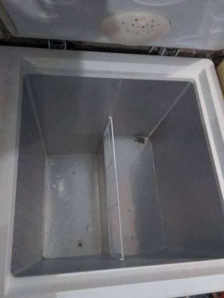 Freezer for urgent sale 2