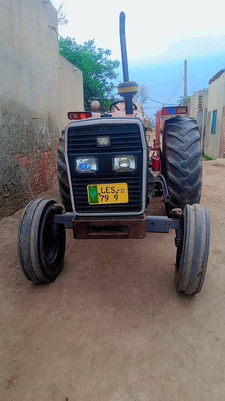 Massey  Ferguson 385 Millat Tractore 2012 0